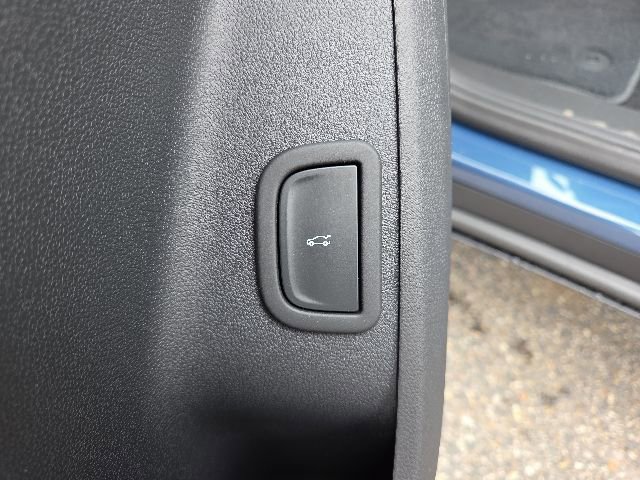 New 2026 Chevrolet Traverse LT w/ Midnight/Sport Edition AWD/4WD image 11