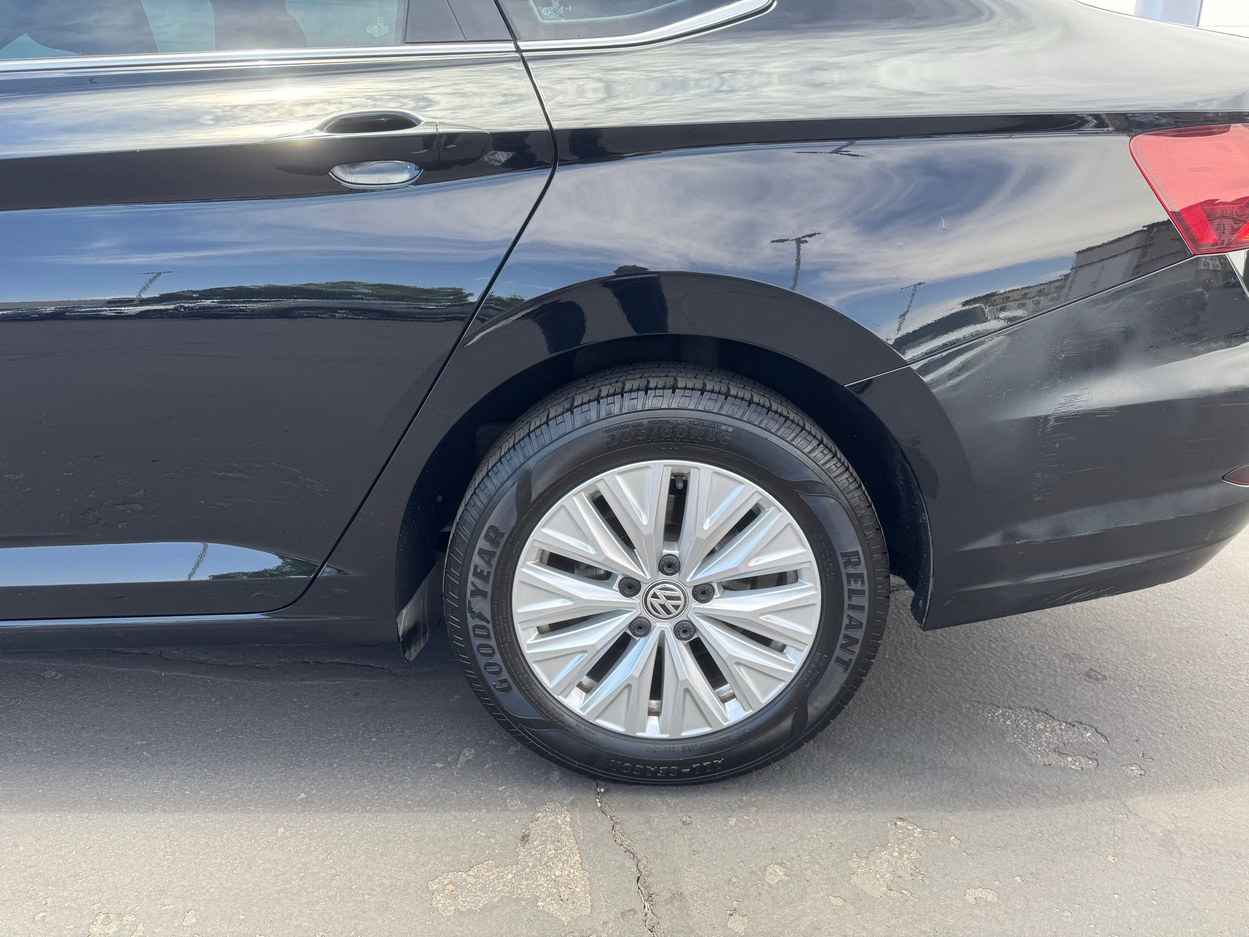 Used 2019 Volkswagen Jetta FWD image 22