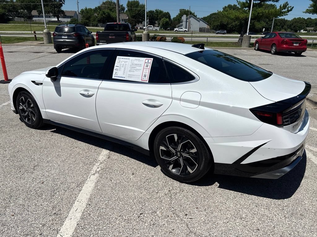 Used 2024 Hyundai Sonata SEL FWD image 17