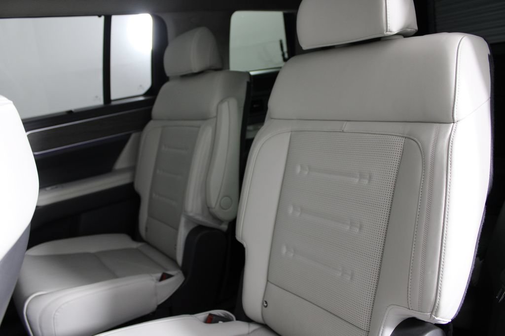 Certified 2025 Hyundai Santa Fe Calligraphy FWD image 21