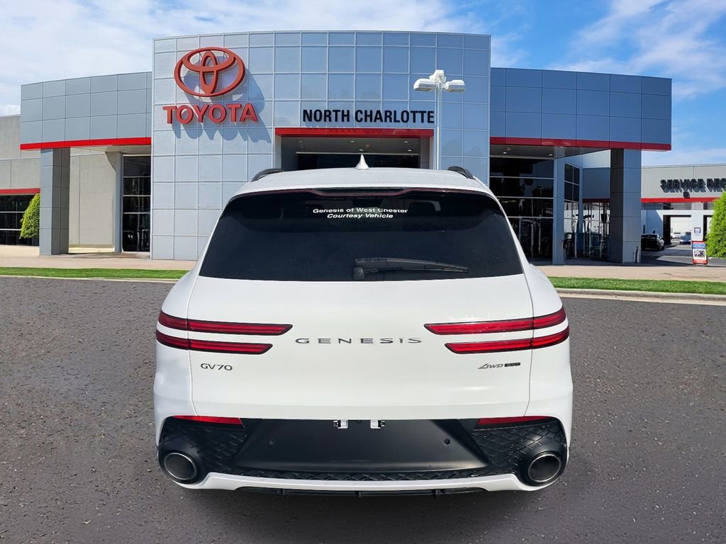 Used 2025 Genesis GV70 3.5T Sport w/ Sport Advanced Package image 9
