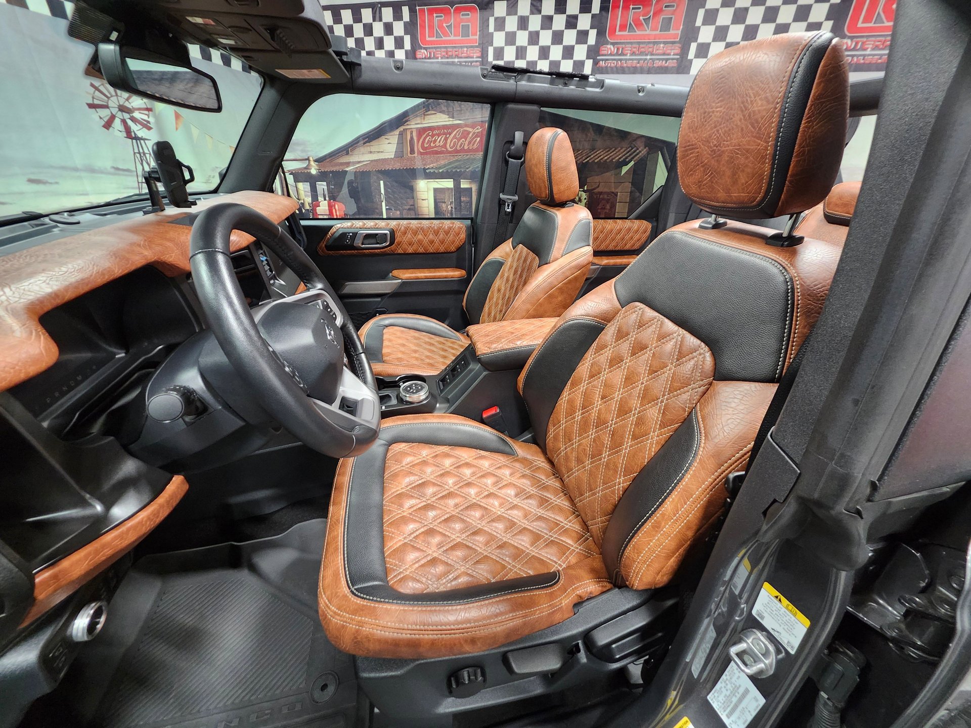 Used 2022 Ford Bronco Wildtrak image 10