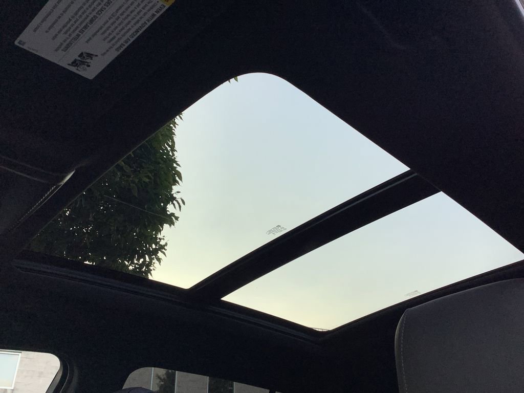 Used 2023 Cadillac XT6 Premium Luxury image 30