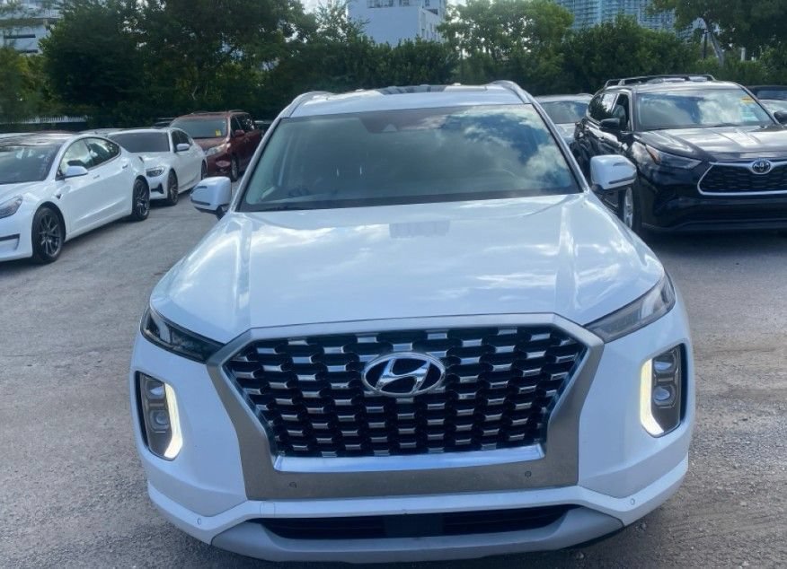 Used 2022 Hyundai Palisade Limited FWD image 2