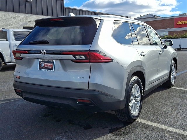 Certified 2024 Toyota Grand Highlander XLE image 6
