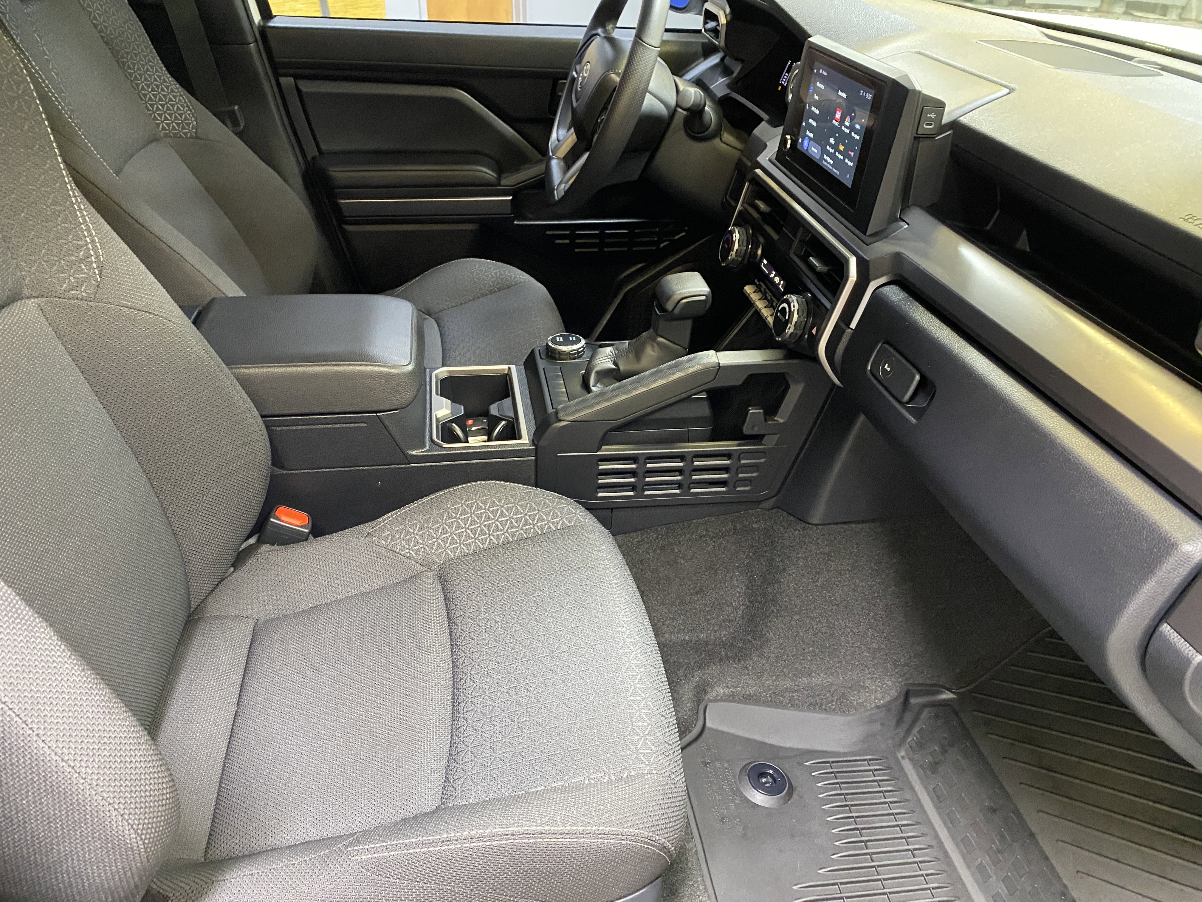 Used 2025 Toyota 4Runner SR5 image 23