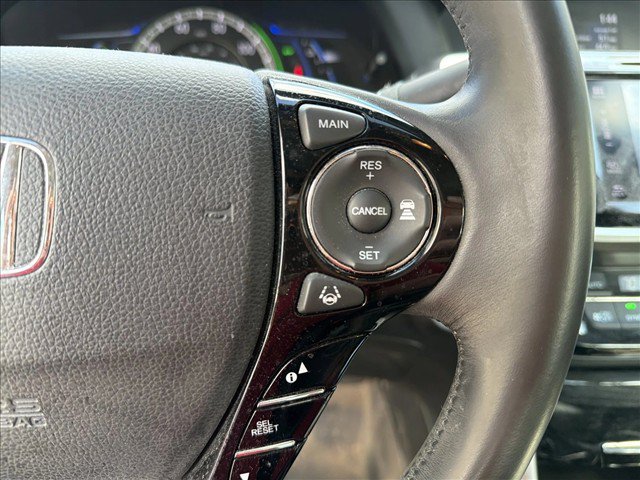 Used 2017 Honda Accord Touring image 15