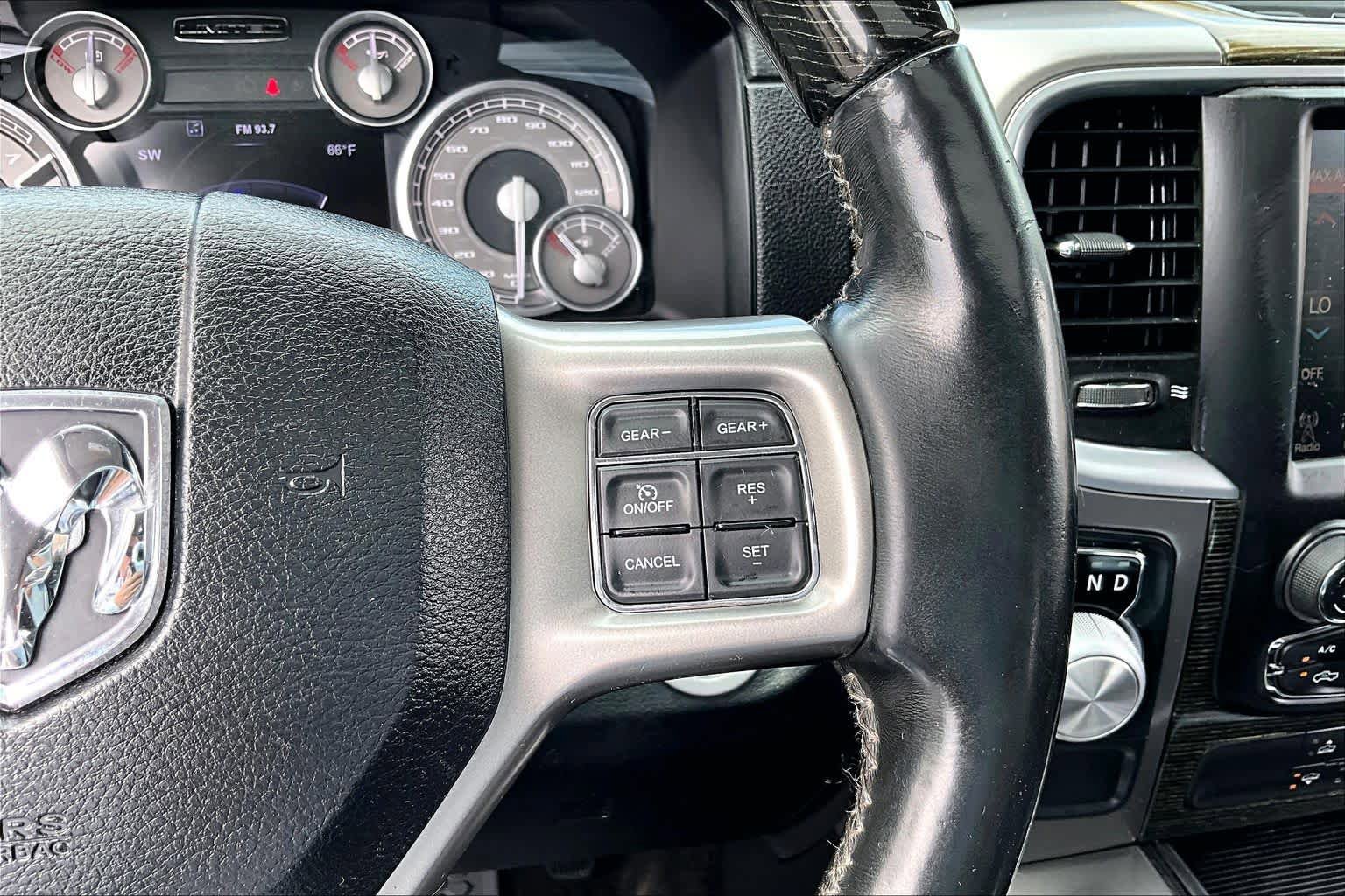 Used 2015 RAM 1500 Limited RWD image 25