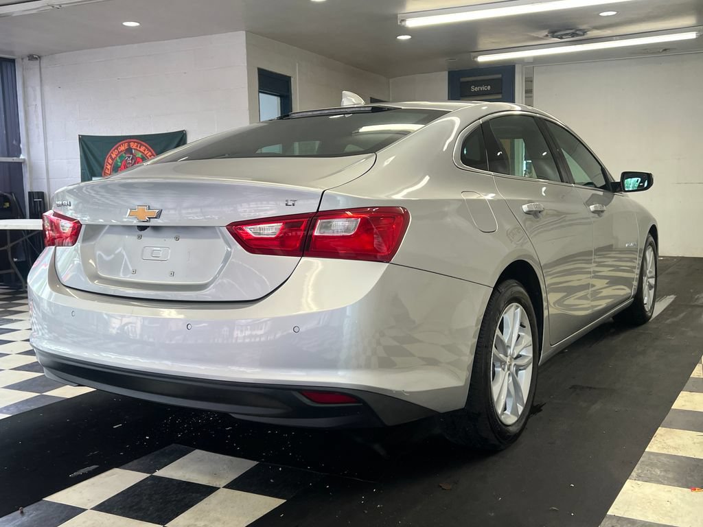 Used 2018 Chevrolet Malibu LT w/ Driver Confidence Package FWD image 15