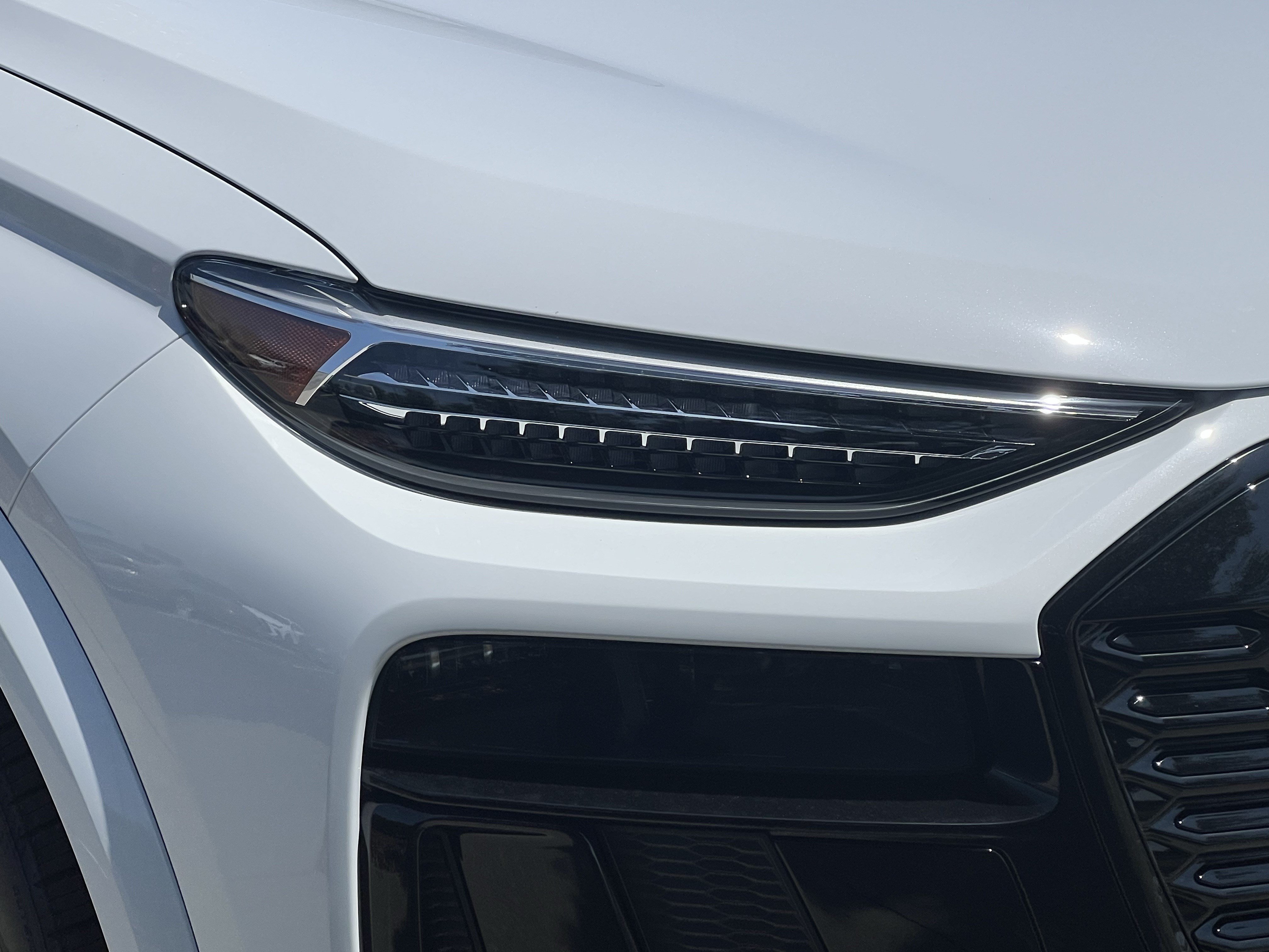 New 2027 Audi Q6 e-tron Prestige AWD/4WD image 11