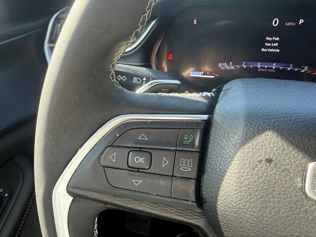 Used 2024 Jeep Grand Cherokee Altitude AWD/4WD image 15