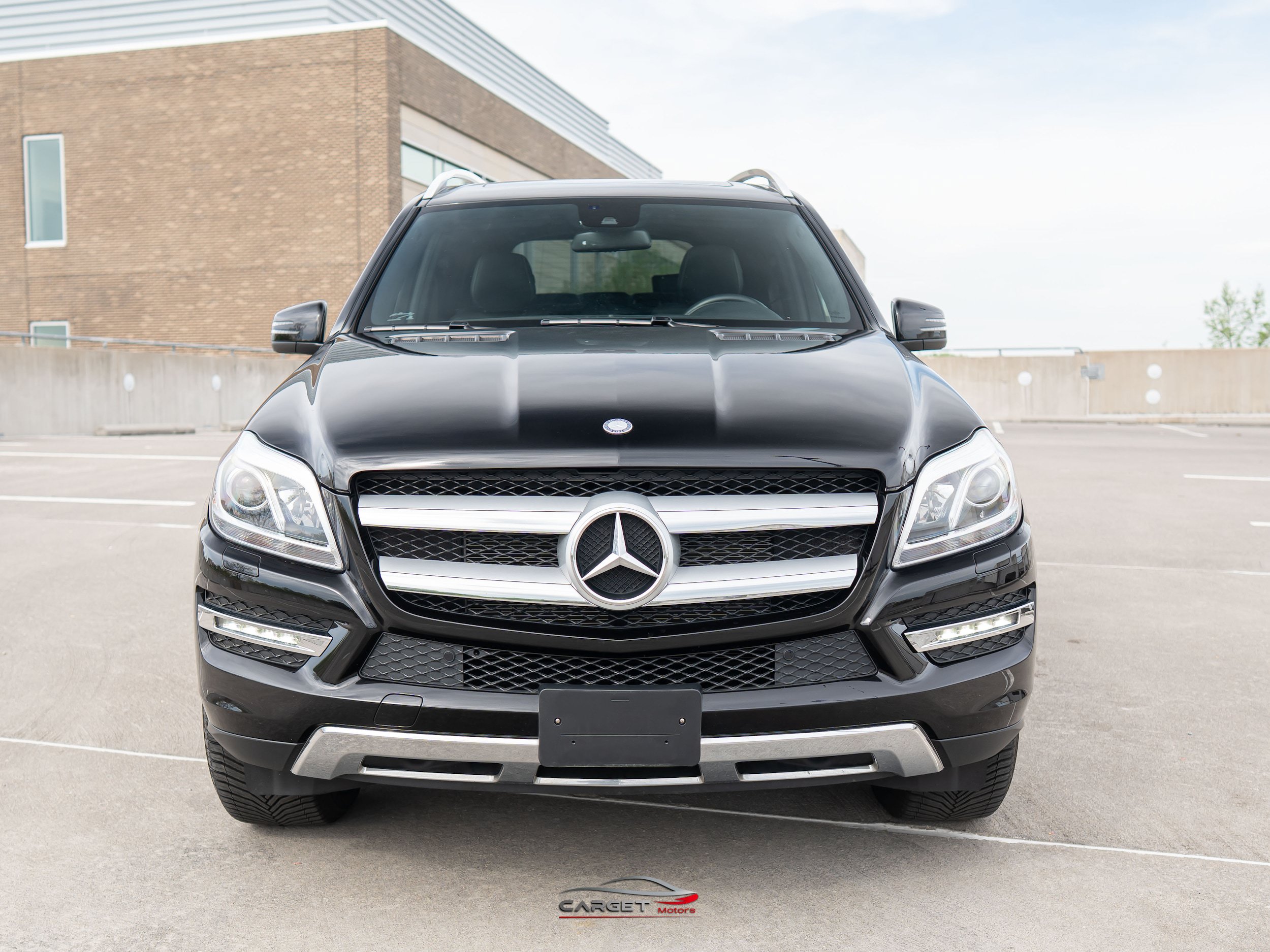 Used 2015 Mercedes-Benz GL 450 4MATIC w/ Designo Black Leather Package image 2