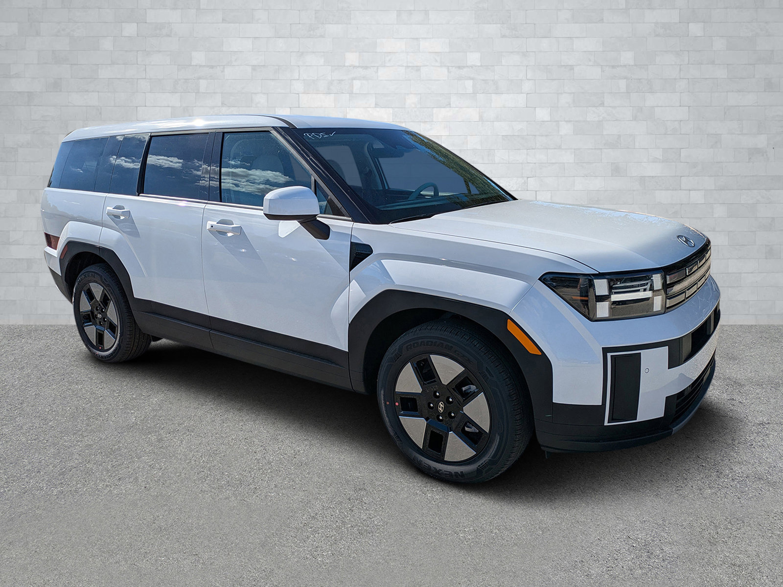 New 2026 Hyundai Santa Fe SE image 2