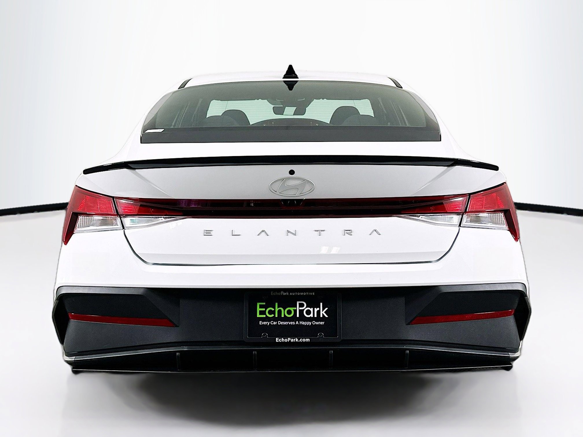 Used 2025 Hyundai Elantra Sport image 7