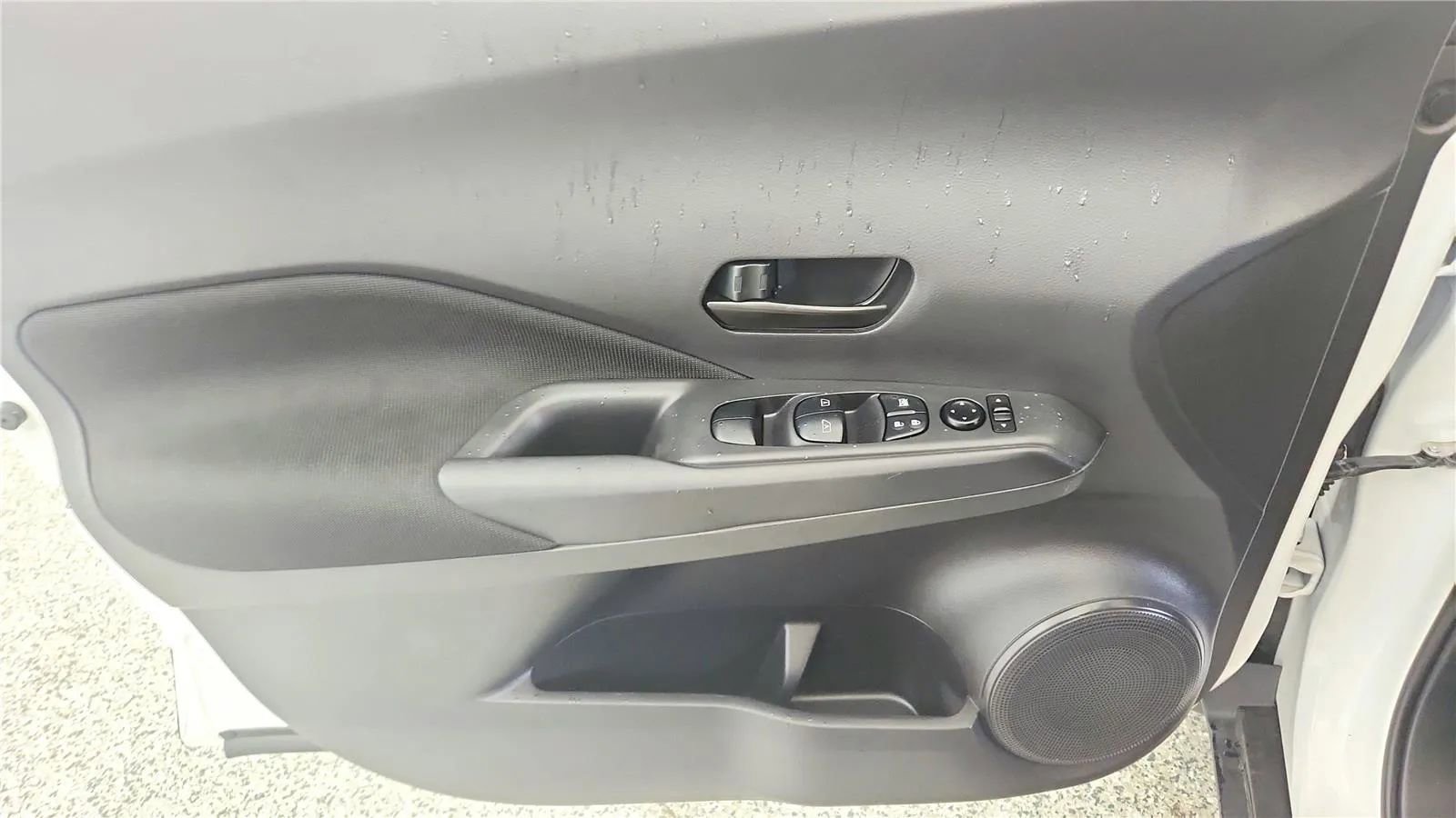 Used 2023 Nissan Kicks S FWD image 31