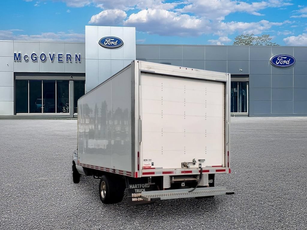 Used 2023 Ford E-450 and Econoline 450 Super Duty w/ Power Windows & Locks Group RWD image 8