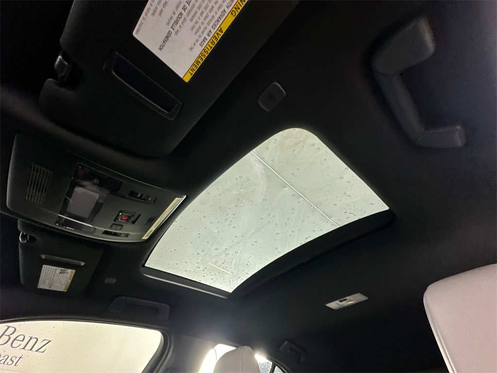 Used 2025 Lexus UX 300h FWD image 32