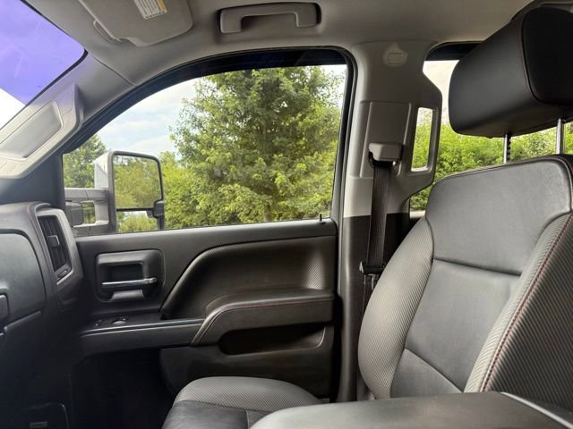 Used 2016 GMC Sierra 2500 SLT w/ All-Terrain HD Package AWD/4WD image 14