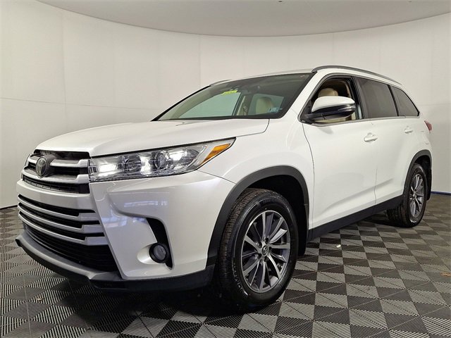 Used 2019 Toyota Highlander XLE image 6