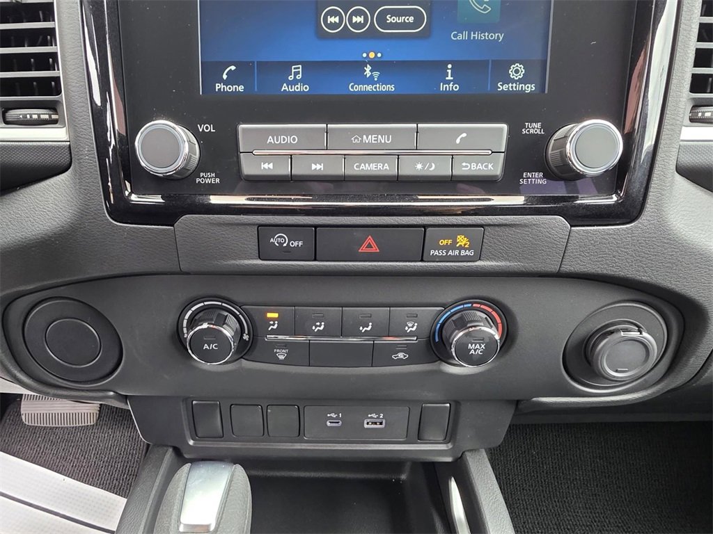 Used 2024 Nissan Frontier SV image 21
