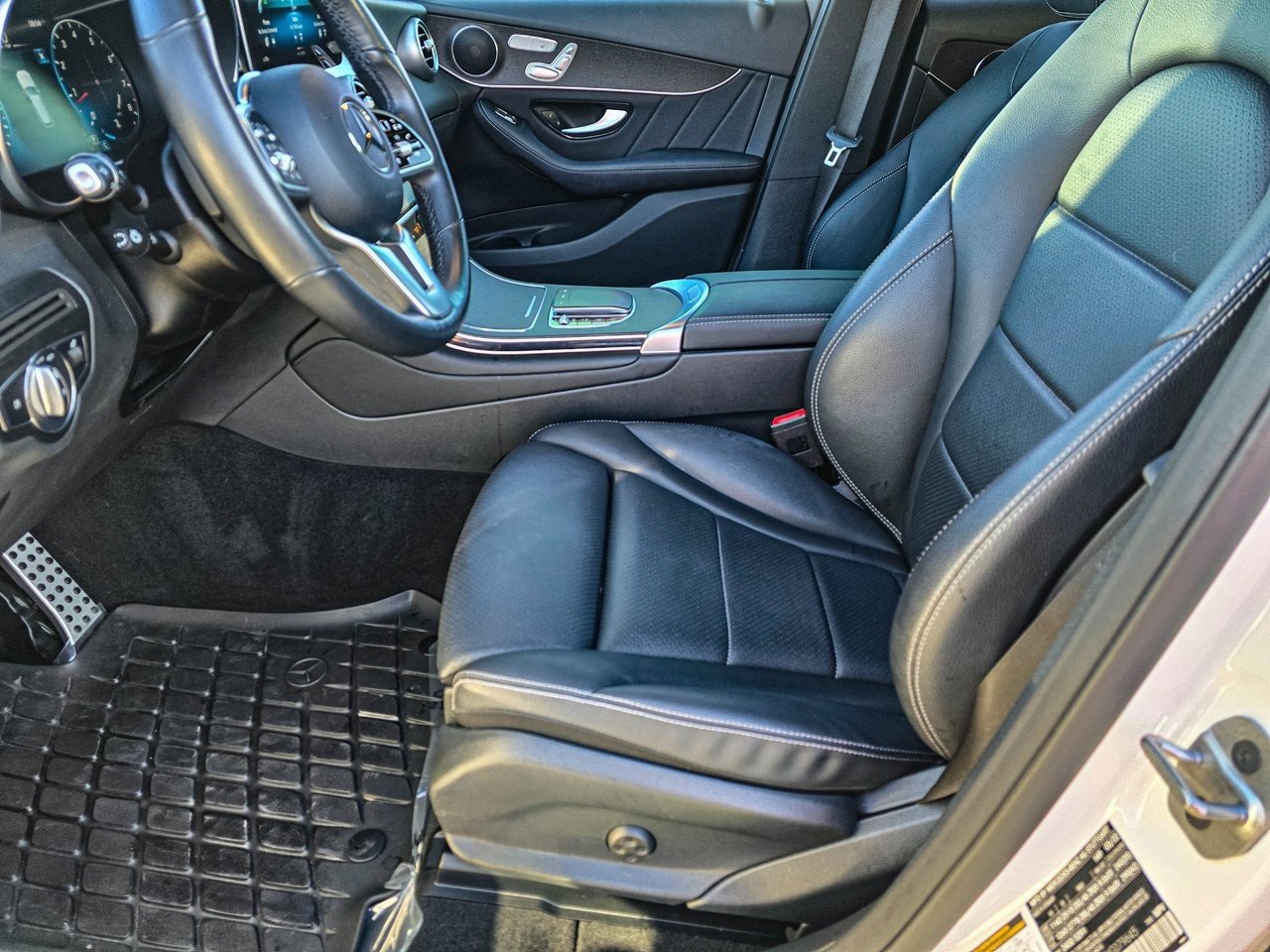 Used 2022 Mercedes-Benz GLC 300 4MATIC image 13