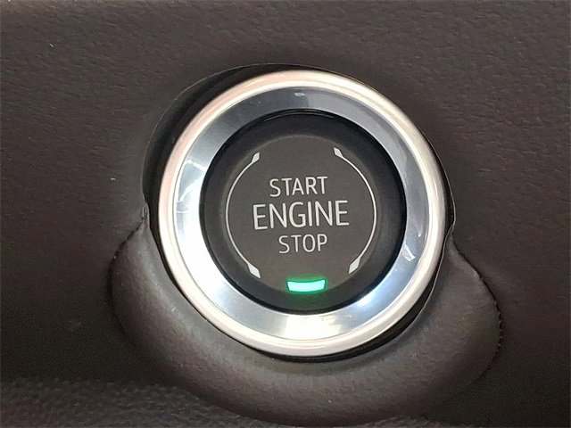 Used 2025 Chevrolet Suburban LT image 24