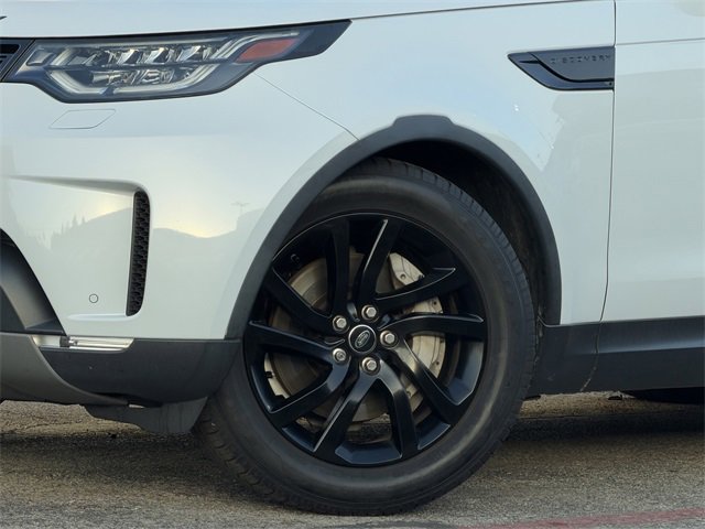 Used 2018 Land Rover Discovery HSE image 8
