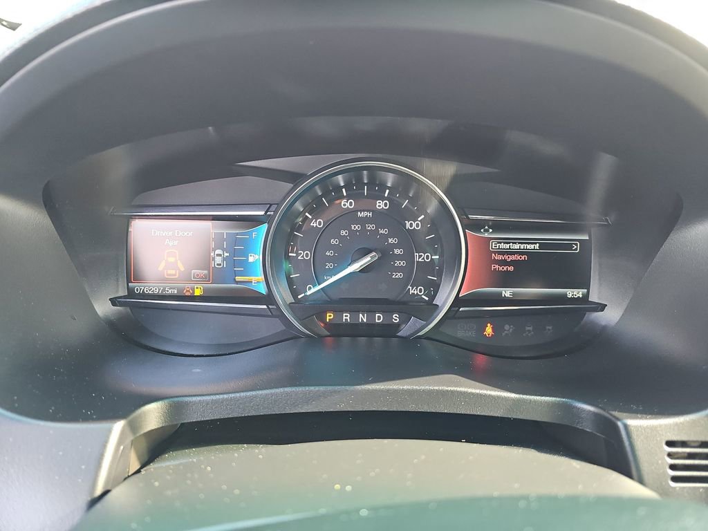 Used 2017 Ford Explorer Limited w/ Equipment Group 301A image 4