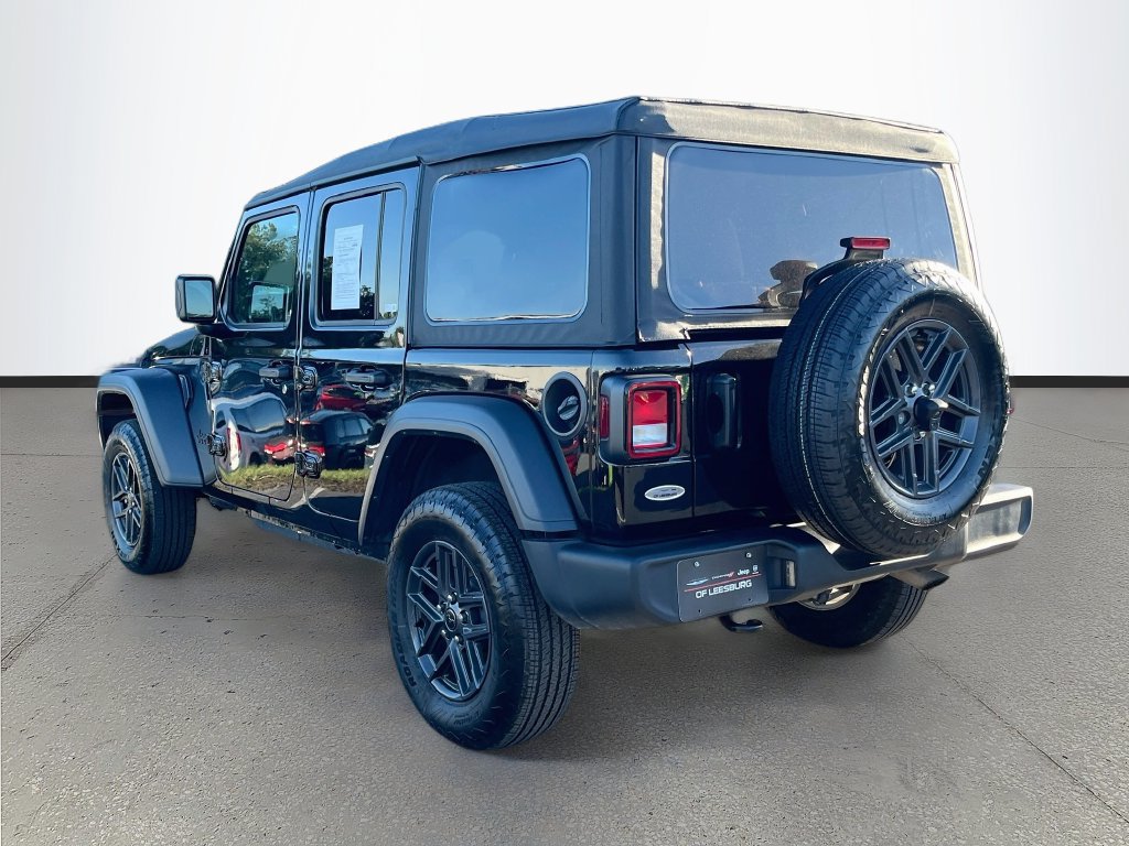 Used 2026 Jeep Wrangler Unlimited Sport AWD/4WD image 5