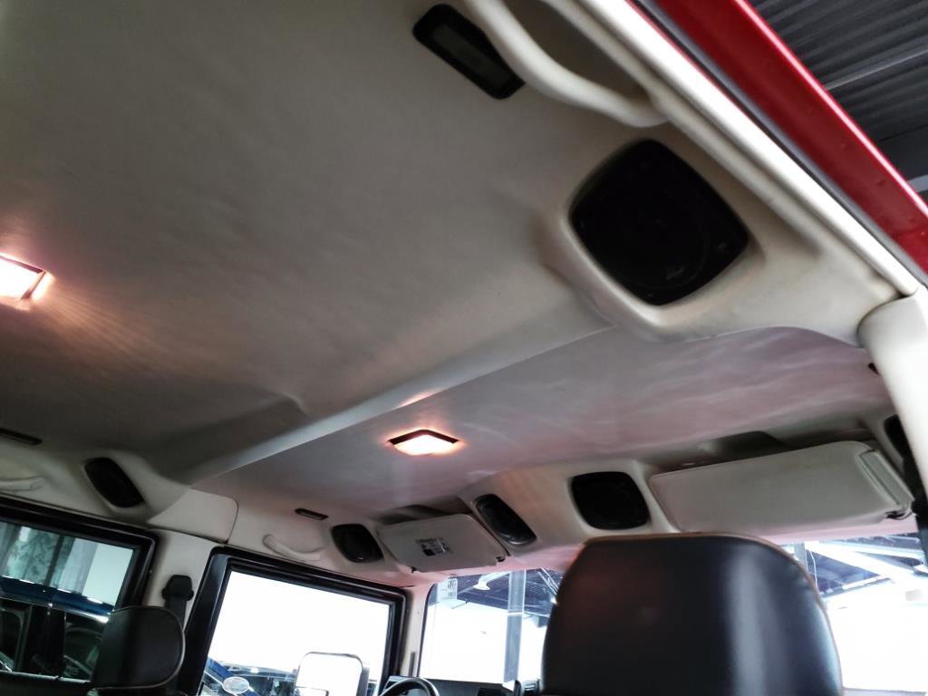 Used 2004 HUMMER H1 4-Door Wagon image 17