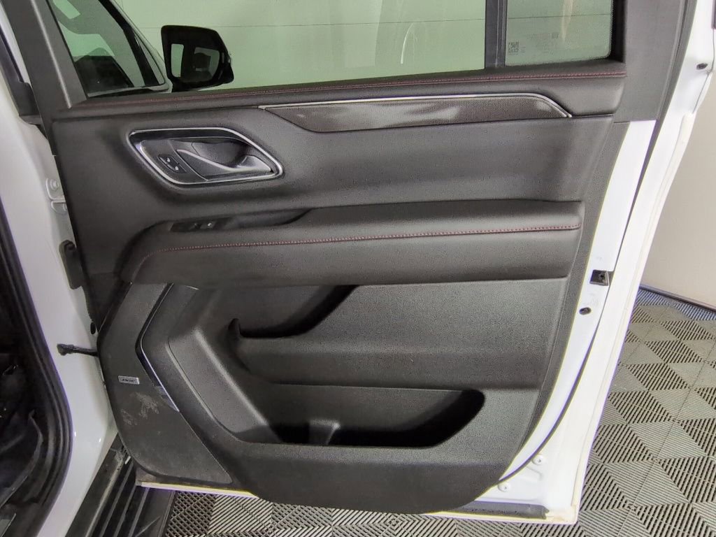 Certified 2022 Chevrolet Suburban RST w/ Luxury Package AWD/4WD image 36
