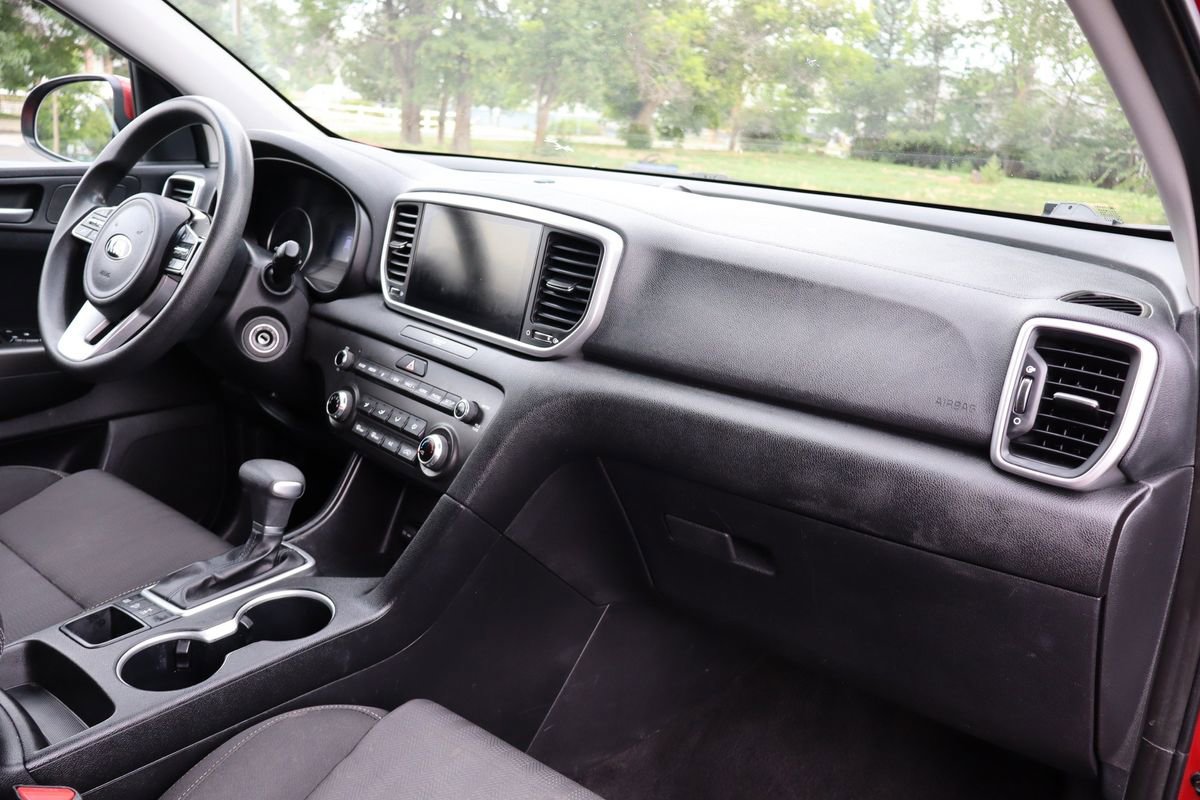 Used 2022 Kia Sportage LX image 17