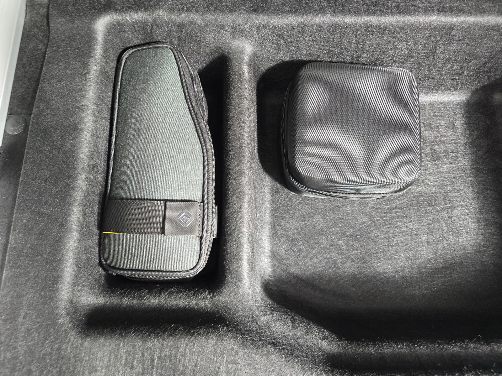 Used 2024 Rivian R1S Adventure AWD/4WD image 34