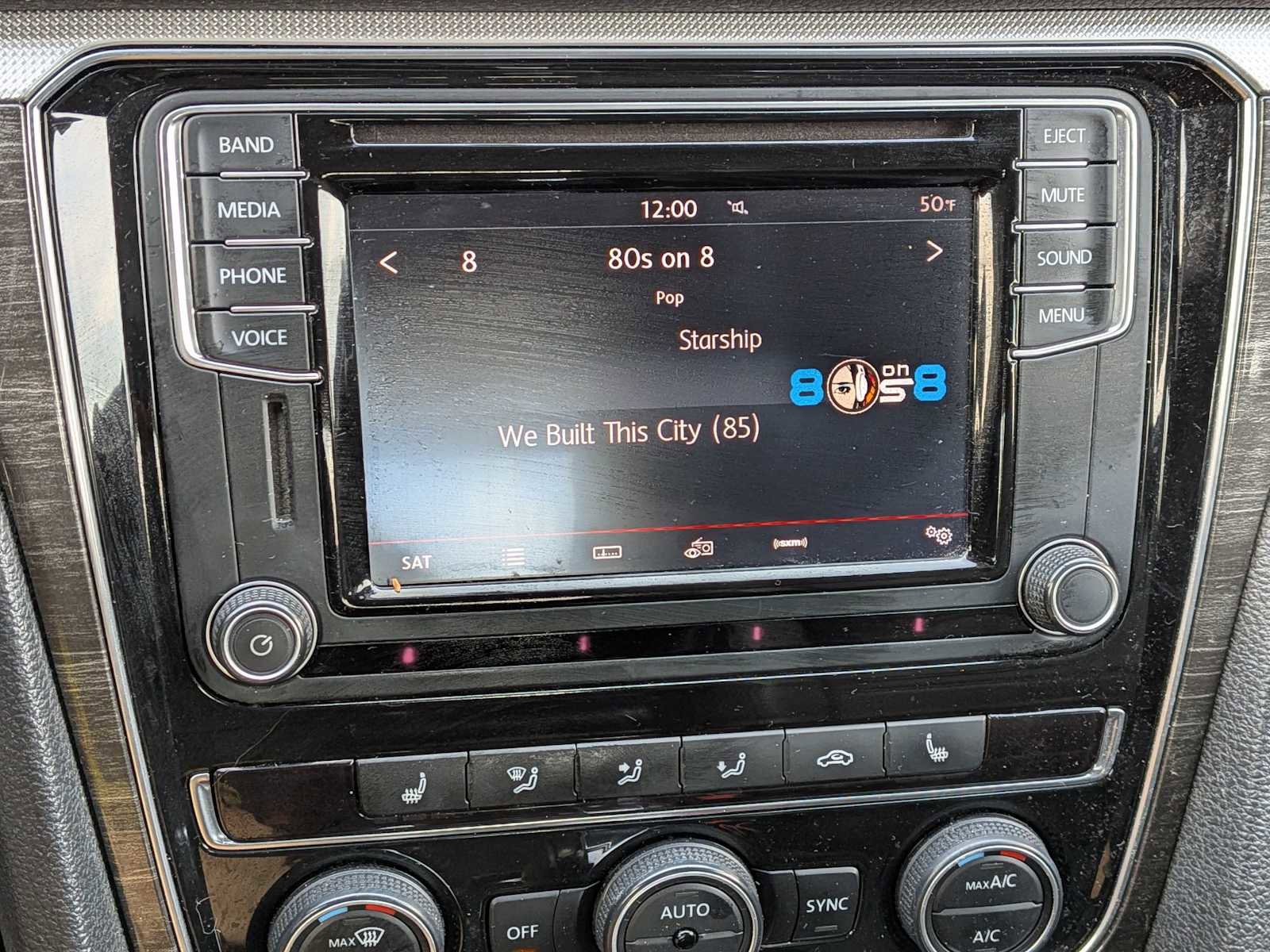 Used 2016 Volkswagen Passat 1.8T SE image 26