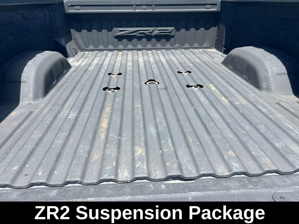 Used 2024 Chevrolet Silverado 2500 ZR2 w/ Technology Package AWD/4WD image 10