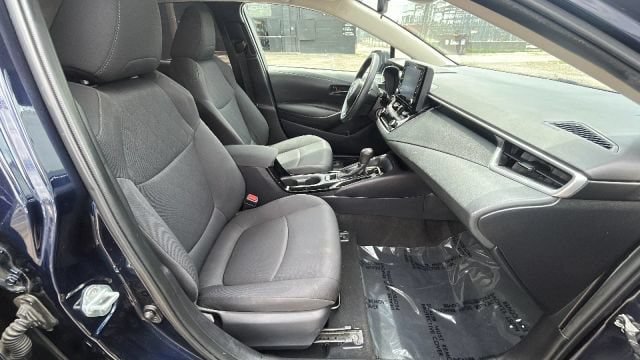 Used 2022 Toyota Corolla LE FWD image 11