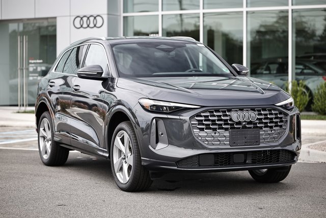 New 2025 Audi Q5 Premium Plus image 2