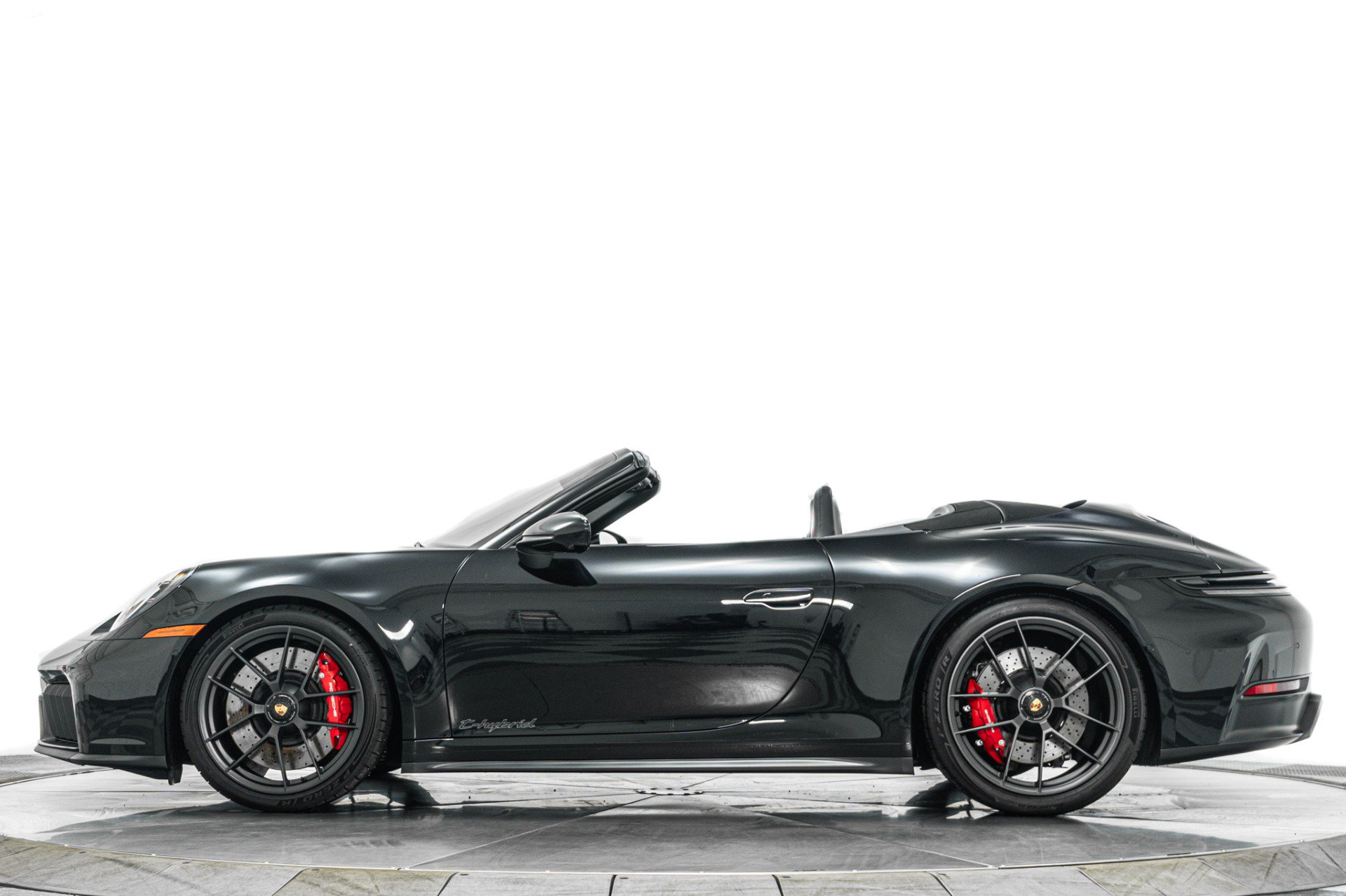 Used 2026 Porsche 911 GTS image 6