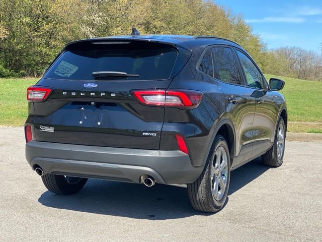 Used 2025 Ford Escape ST-Line AWD/4WD image 7