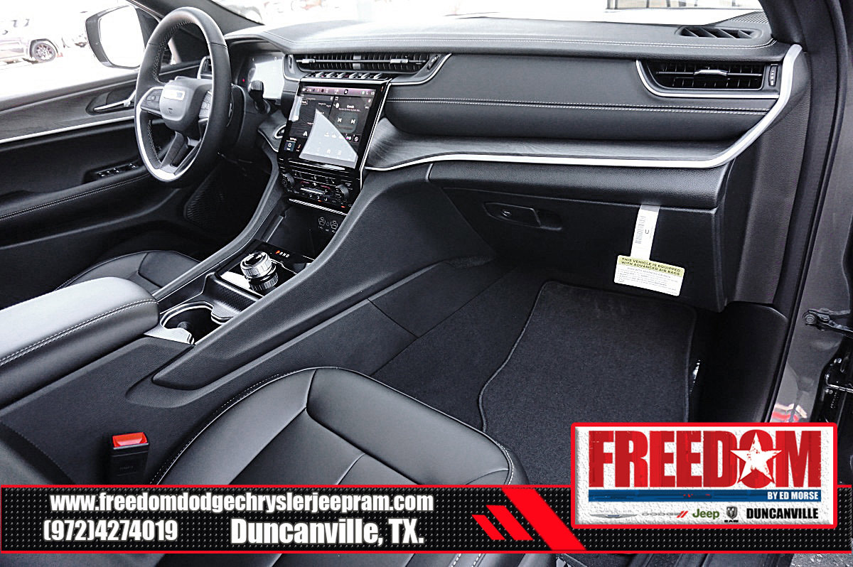 New 2025 Jeep Grand Cherokee L Limited w/ Black Appearance Package RWD image 12