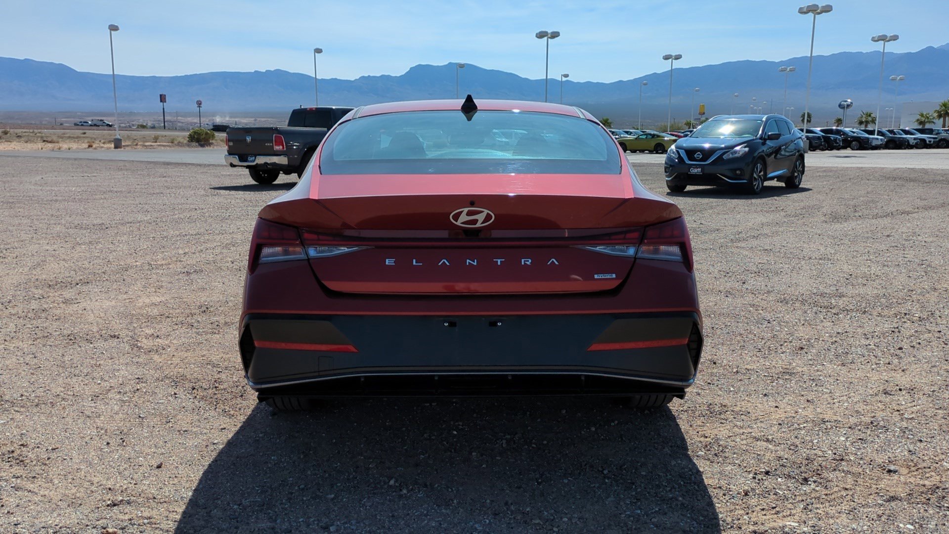 Used 2025 Hyundai Elantra Limited image 4
