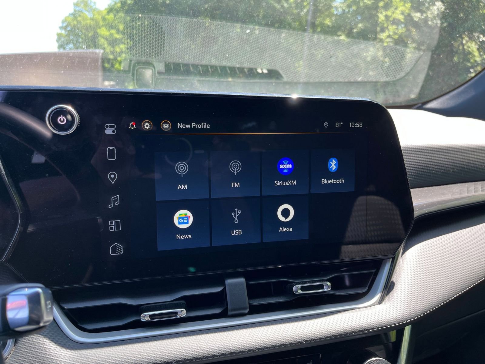 Used 2025 Chevrolet Equinox LT FWD image 20