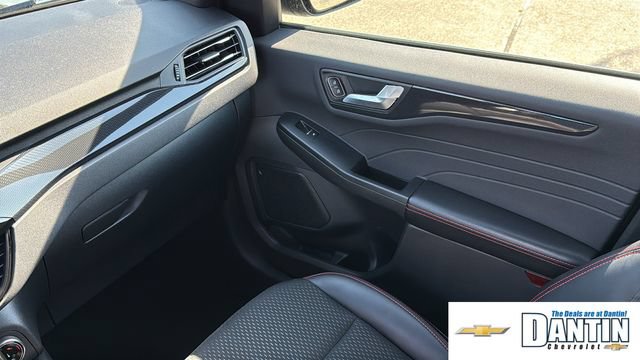 Used 2025 Ford Escape ST-Line FWD image 9