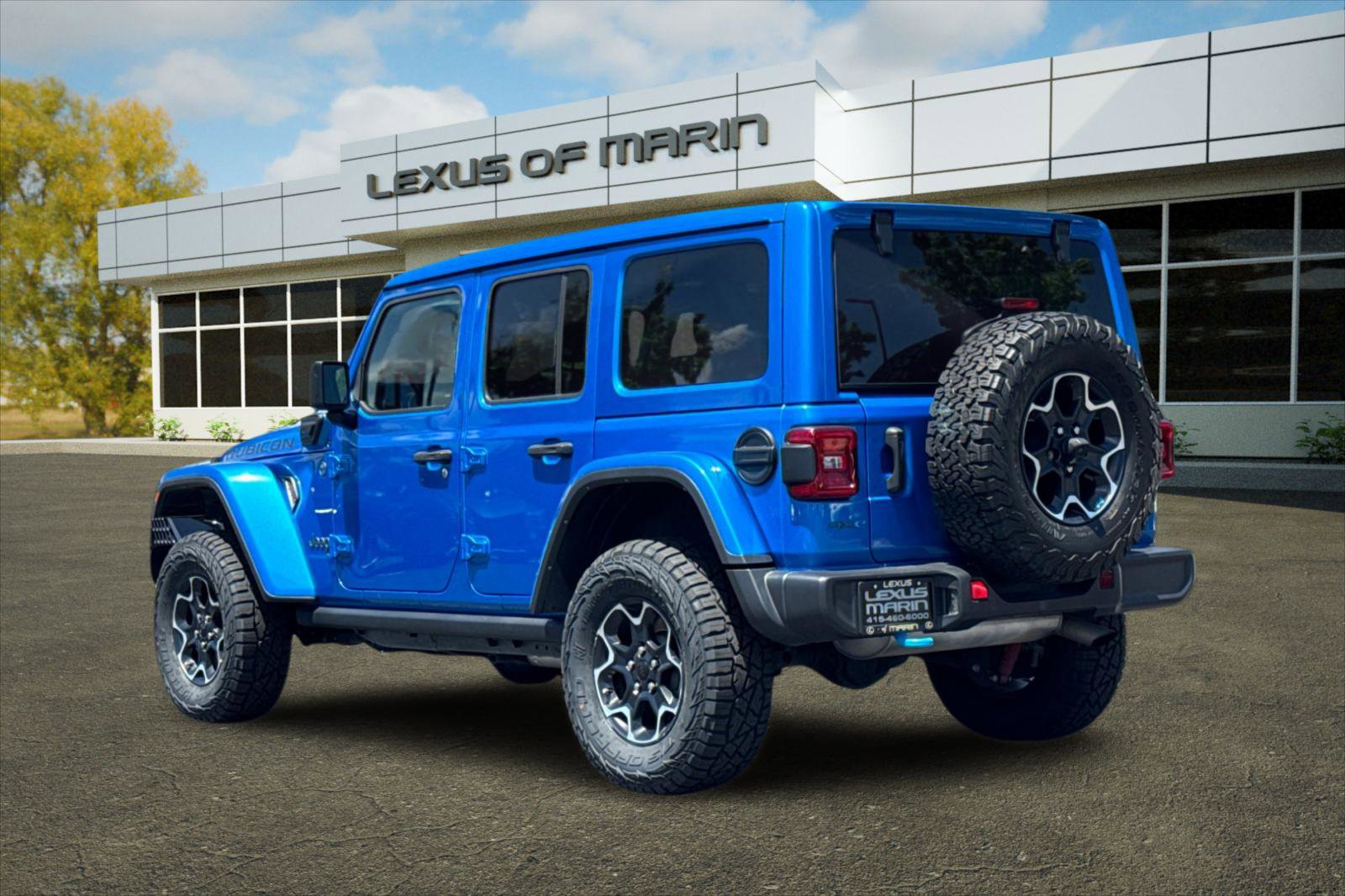 Used 2023 Jeep Wrangler Unlimited Rubicon 4xe w/ Cold Weather Group AWD/4WD image 3