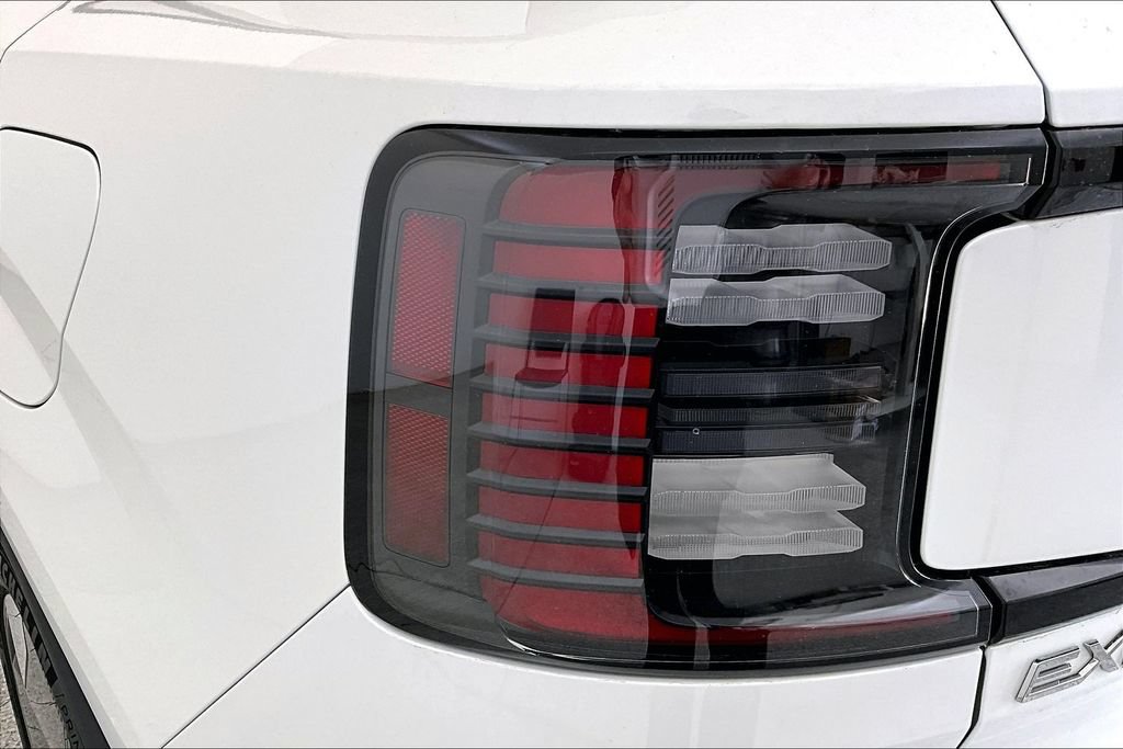 New 2026 Volvo EX30 Ultra w/ Protection Package AWD/4WD image 37