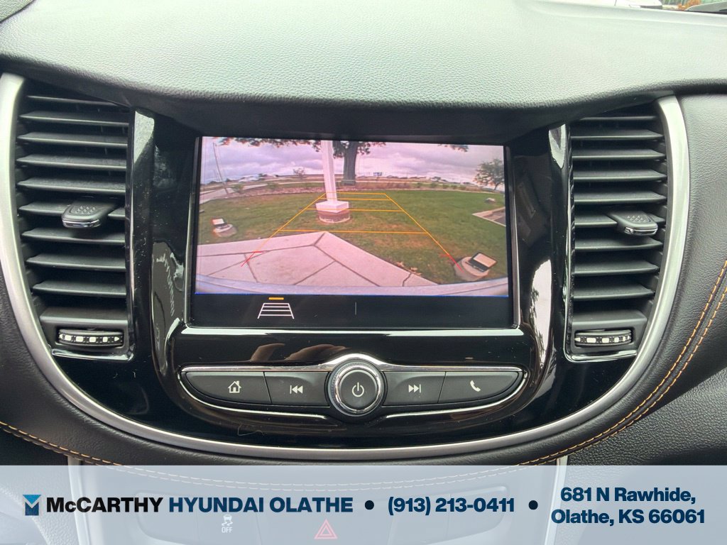 Used 2020 Chevrolet Trax LT w/ LT Convenience Package FWD image 9