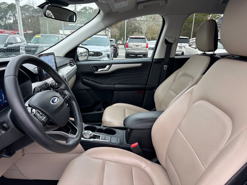 Used 2021 Ford Escape SEL w/ Technology Package image 23