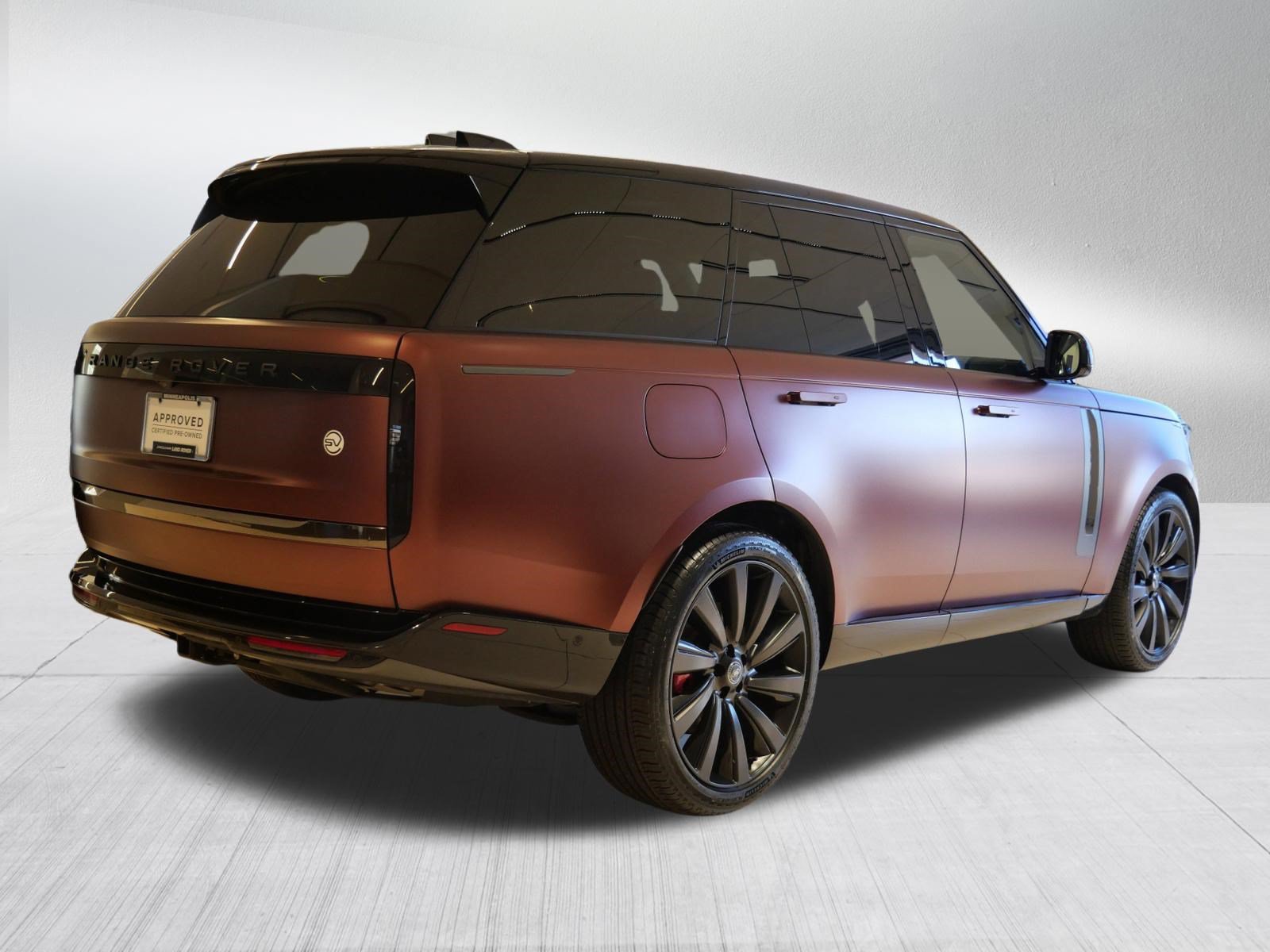 Certified 2023 Land Rover Range Rover SV AWD/4WD image 4