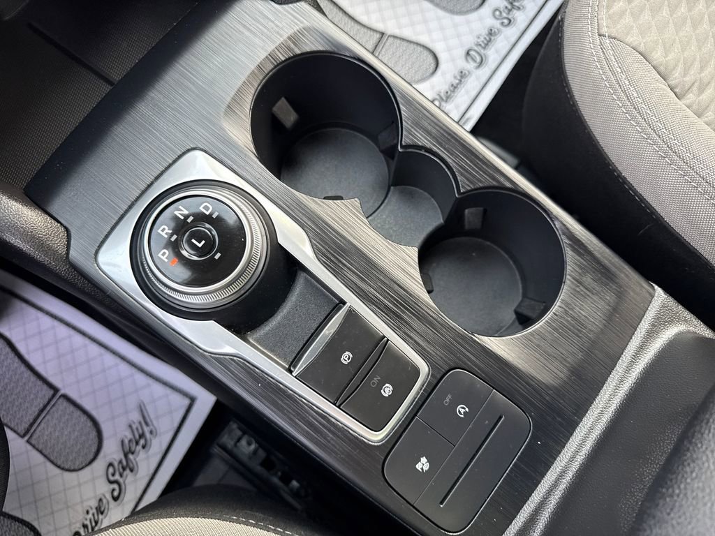 Used 2022 Ford Escape SE image 32