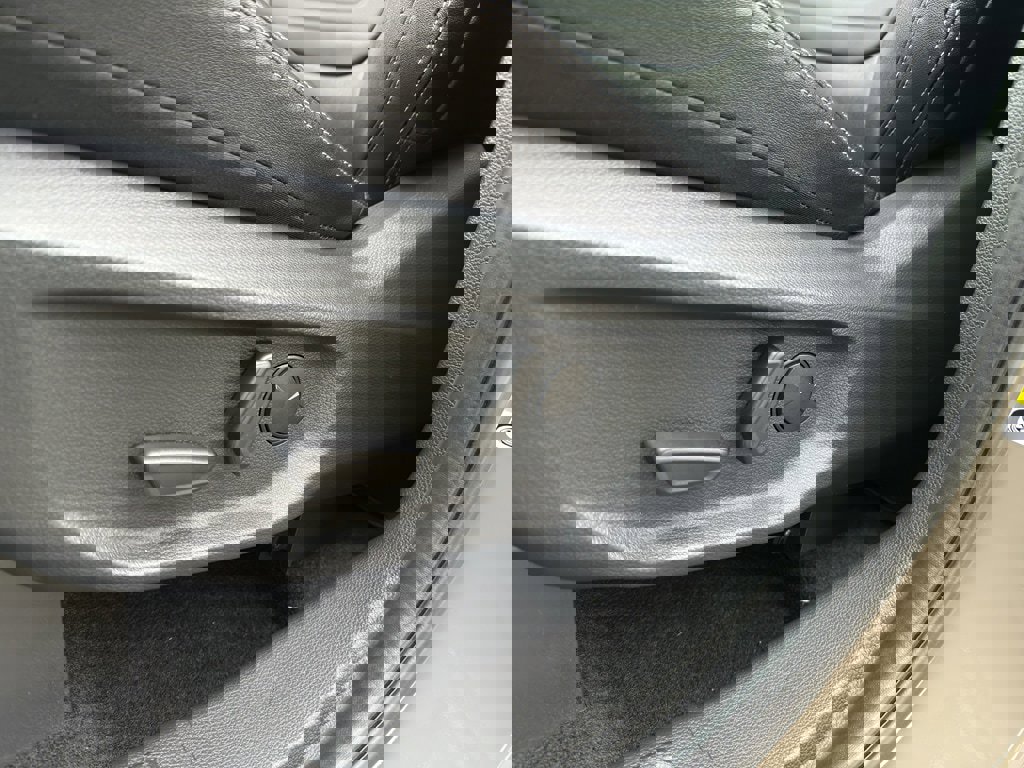 New 2025 Ford Ranger Lariat w/ FX4 Off-Road Package image 16